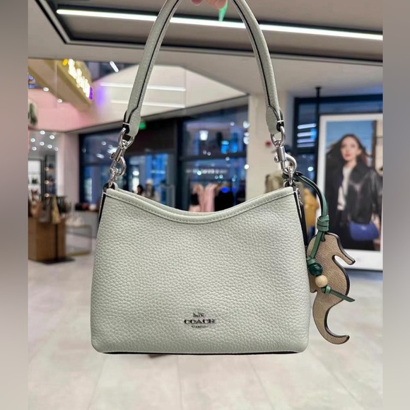 NWT！COACH Laurel Small Shoulder Bag With Seahorse...